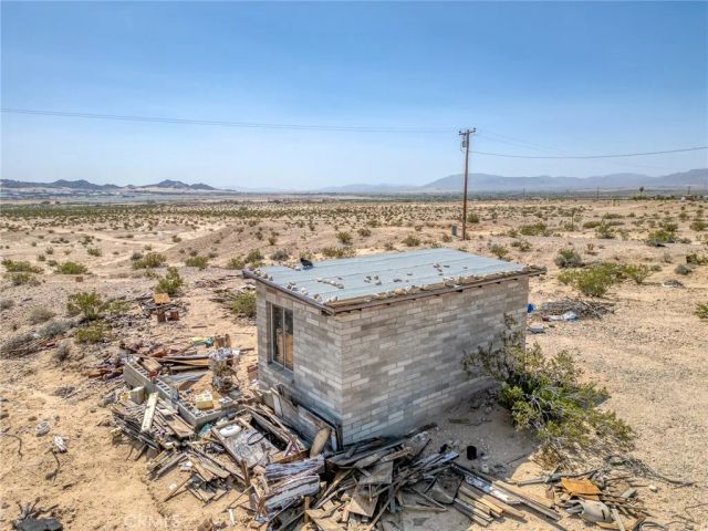72082 Winters Road, 29 Palms, CA 92277