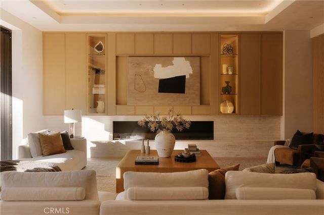 4543 Densmore Avenue, Encino, CA 91436