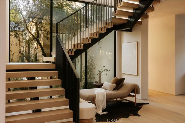 4543 Densmore Avenue, Encino, CA 91436