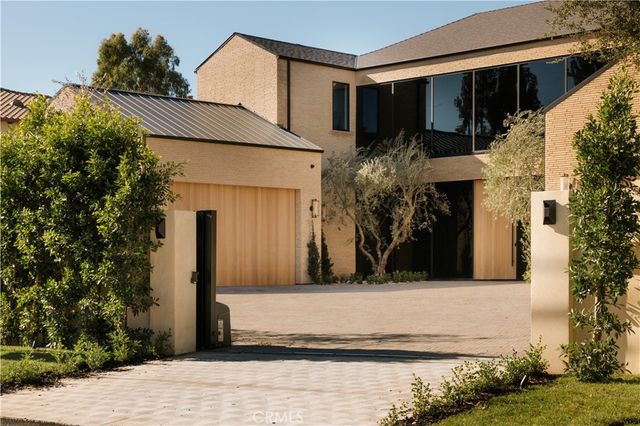 4543 Densmore Avenue, Encino, CA 91436