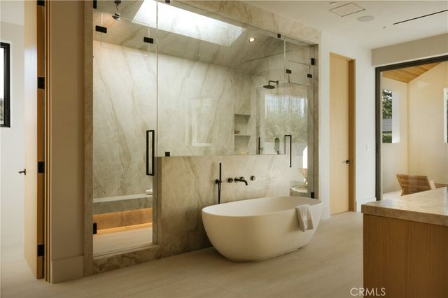 4543 Densmore Avenue, Encino, CA 91436