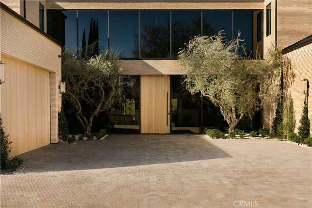 4543 Densmore Avenue, Encino, CA 91436