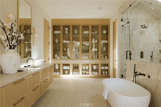 4543 Densmore Avenue, Encino, CA 91436