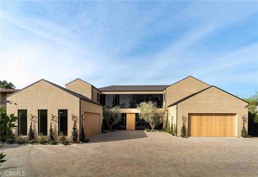 4543 Densmore Avenue, Encino, CA 91436