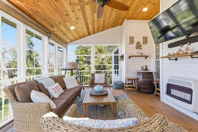 130 Cedar Ridge Ln, Hendersonville, TN 37075