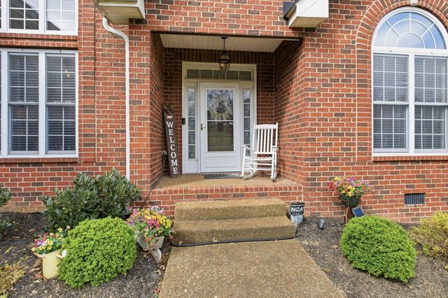 130 Cedar Ridge Ln, Hendersonville, TN 37075