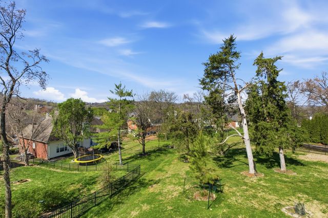 130 Cedar Ridge Ln, Hendersonville, TN 37075