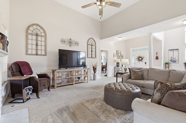 130 Cedar Ridge Ln, Hendersonville, TN 37075