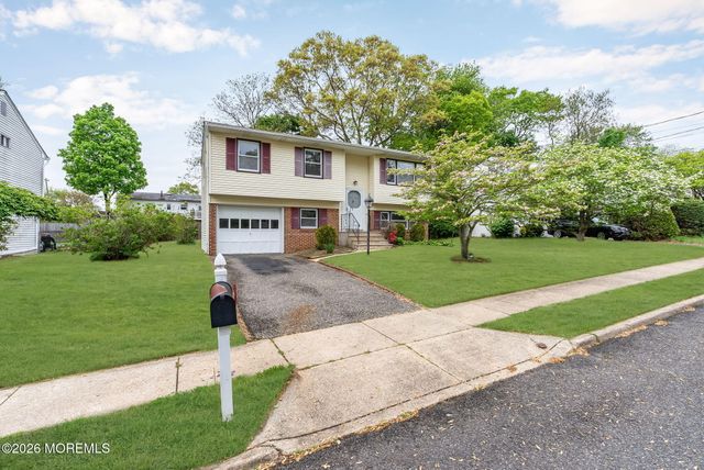 586 Pennsylvania Avenue, Brick, NJ 08724