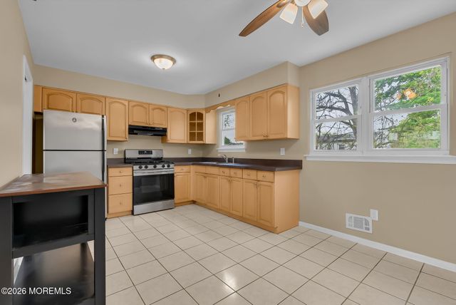 586 Pennsylvania Avenue, Brick, NJ 08724