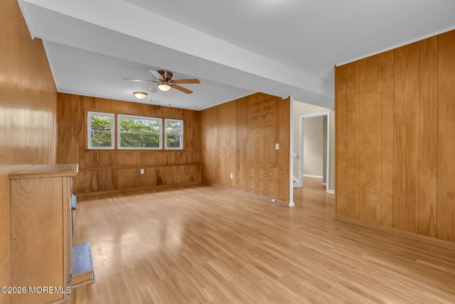 586 Pennsylvania Avenue, Brick, NJ 08724