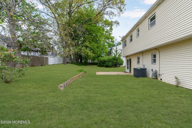 586 Pennsylvania Avenue, Brick, NJ 08724