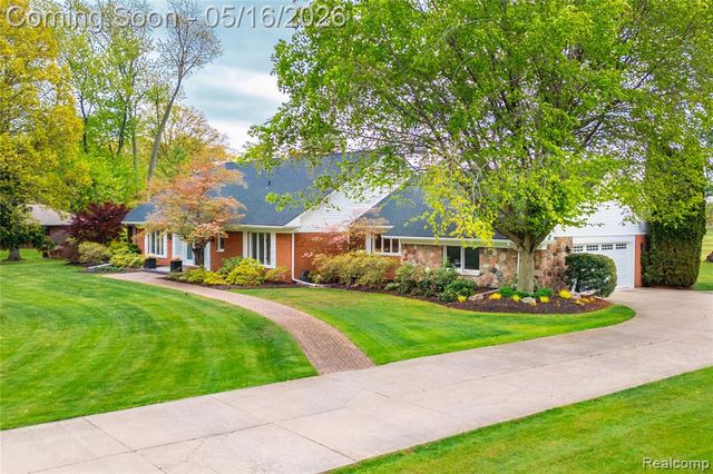 9555 Island Drive, Grosse Ile, MI 48138