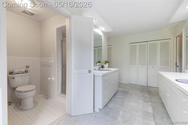 9555 Island Drive, Grosse Ile, MI 48138