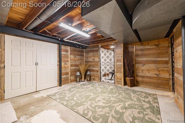 9555 Island Drive, Grosse Ile, MI 48138