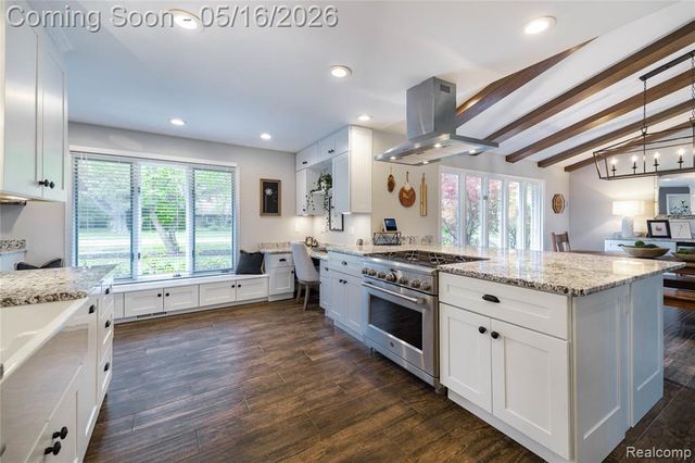 9555 Island Drive, Grosse Ile, MI 48138