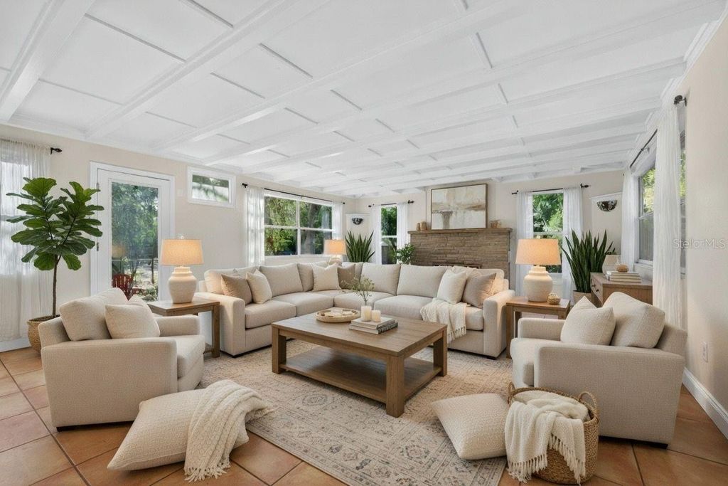 Image 2 of property listing at 1623 DARTMOUTH STREET, Clearwater, FL 33755