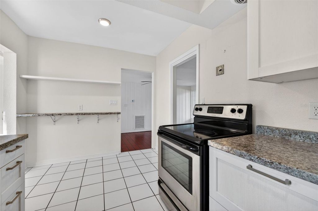 Image 14 of property listing at 1623 DARTMOUTH STREET, Clearwater, FL 33755