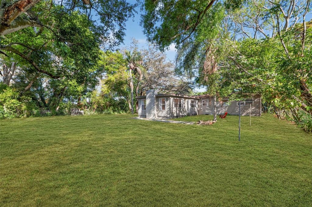 Image 20 of property listing at 1623 DARTMOUTH STREET, Clearwater, FL 33755