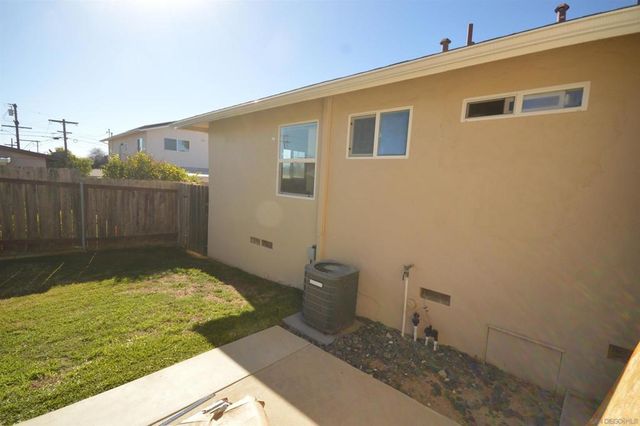 2679 83 Tern Dr, San Diego, CA 92123