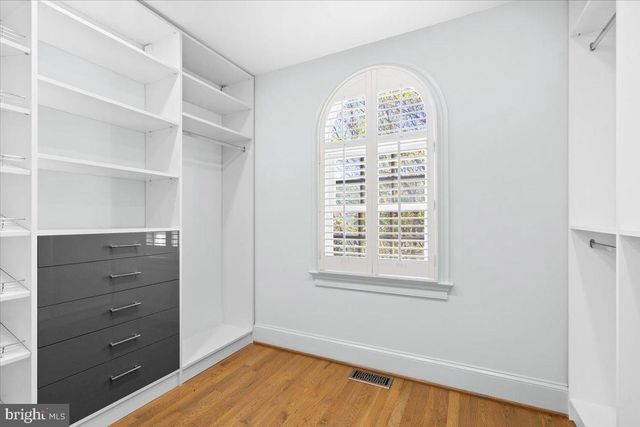 1626 FOXHALL RD FOXHALL RD NW, Washington, DC 20007