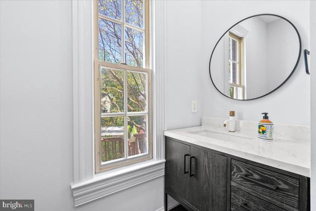 1626 FOXHALL RD FOXHALL RD NW, Washington, DC 20007