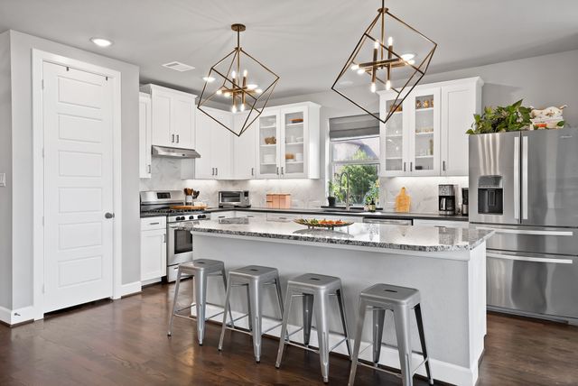 7401 Winterbloom Way, Fort Worth, TX 76123