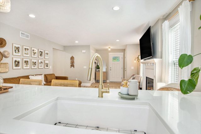 324 Rachaels Way, Spring Lake, MI 49456