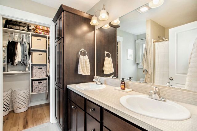 324 Rachaels Way, Spring Lake, MI 49456