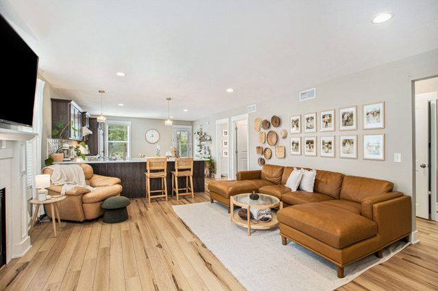 324 Rachaels Way, Spring Lake, MI 49456