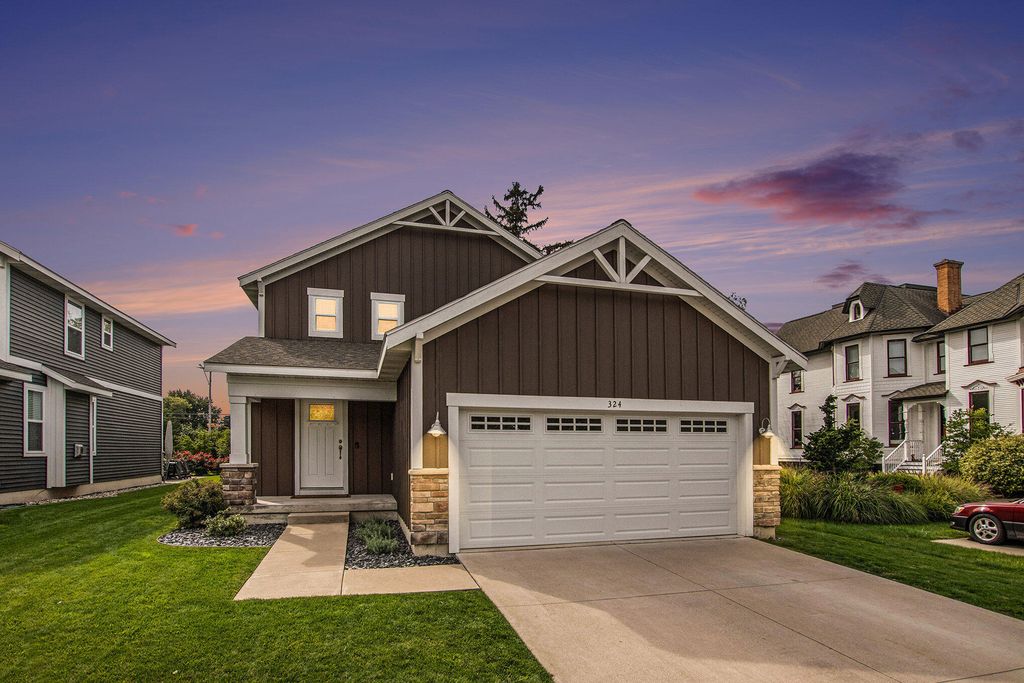 324 Rachaels Way, Spring Lake, MI 49456
