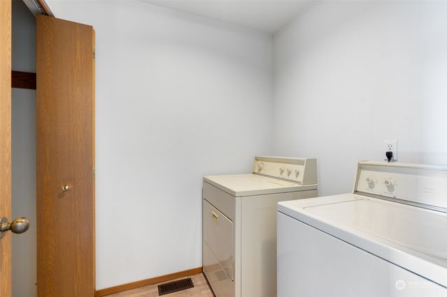 1309 - 1315 Shaker Place, Moses Lake, WA 98837