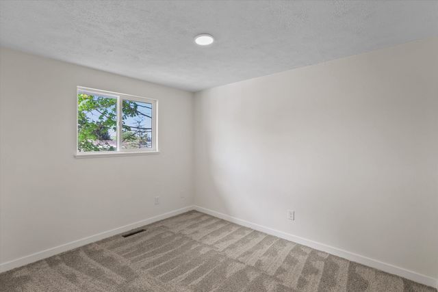 4128 E Cleveland Ave, Spokane, WA 99207