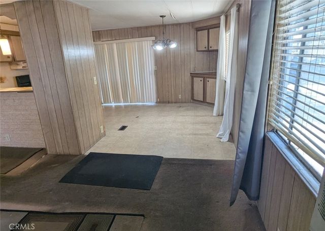5711 Columbia Way 222, Lancaster, CA 93536