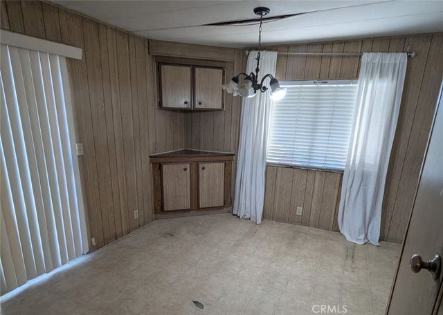 5711 Columbia Way 222, Lancaster, CA 93536