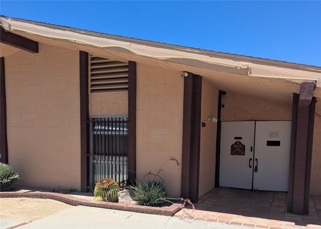 5711 Columbia Way 222, Lancaster, CA 93536