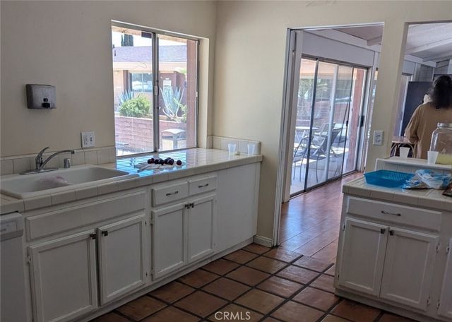 5711 Columbia Way 222, Lancaster, CA 93536