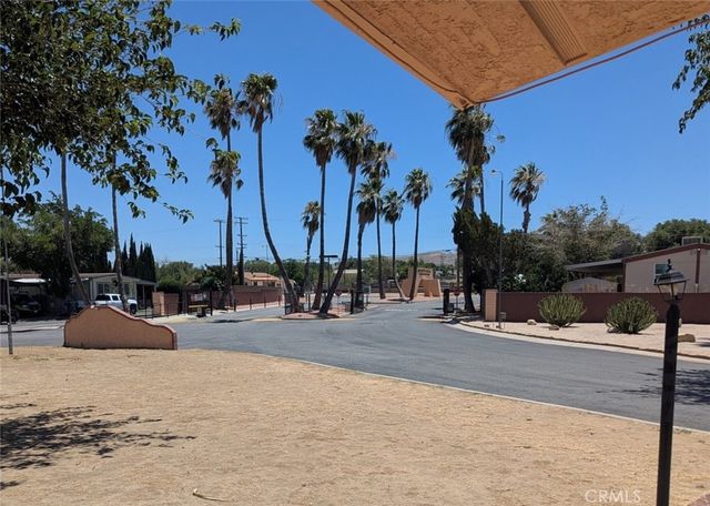 5711 Columbia Way 222, Lancaster, CA 93536