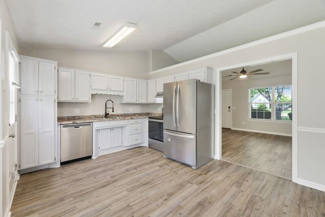 712 Mason Tucker Dr, Smyrna, TN 37167