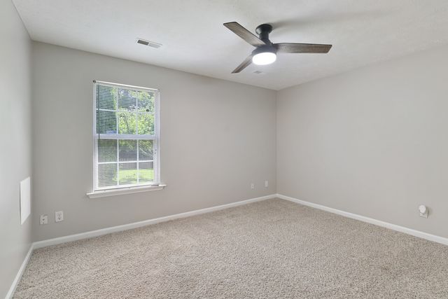 712 Mason Tucker Dr, Smyrna, TN 37167