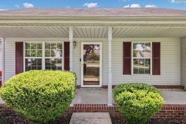 712 Mason Tucker Dr, Smyrna, TN 37167