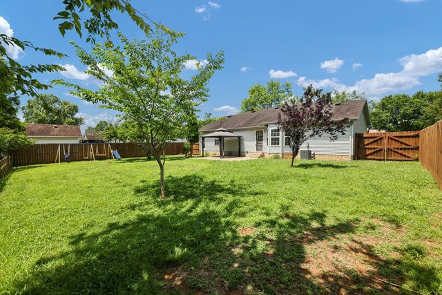 712 Mason Tucker Dr, Smyrna, TN 37167