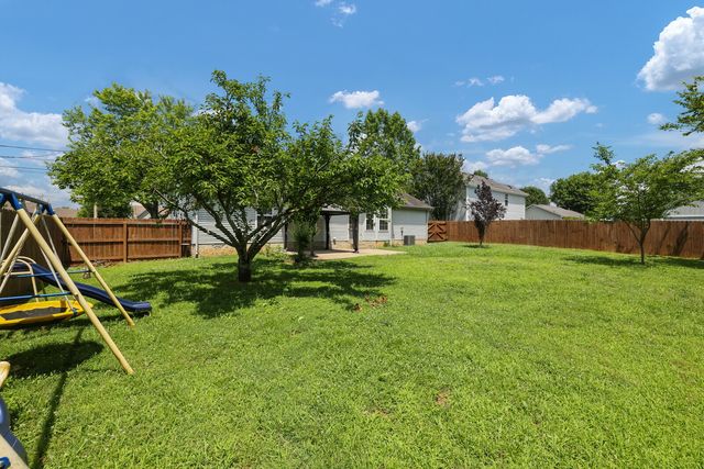 712 Mason Tucker Dr, Smyrna, TN 37167