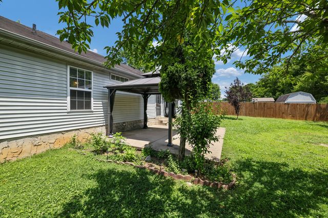 712 Mason Tucker Dr, Smyrna, TN 37167