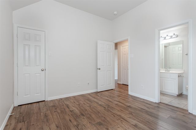 900 Fannin Drive, Lantana, TX 76226