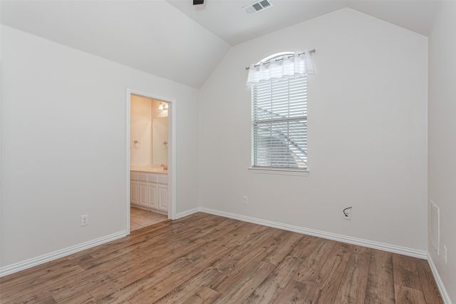 900 Fannin Drive, Lantana, TX 76226