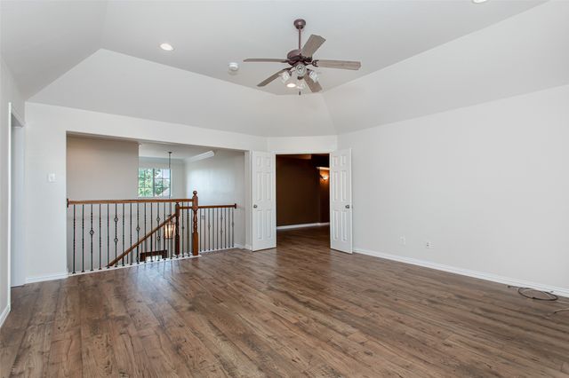 900 Fannin Drive, Lantana, TX 76226