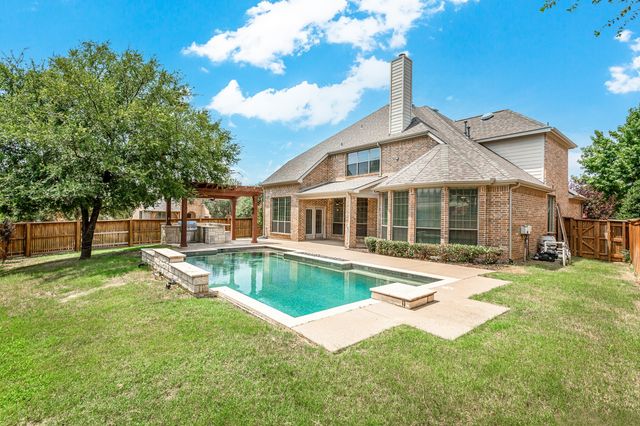900 Fannin Drive, Lantana, TX 76226