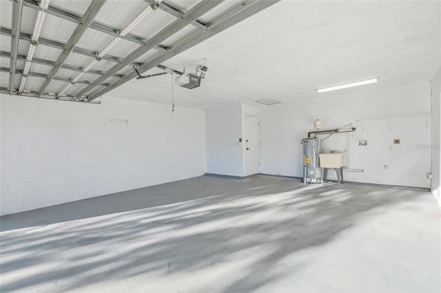 6813 CIRCLECREEK DRIVE, Pinellas Park, FL 33781