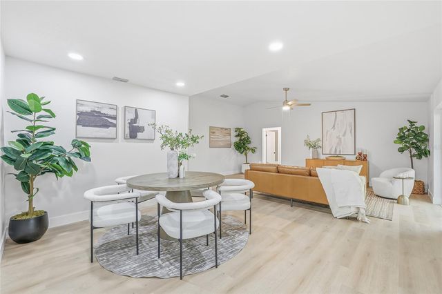 6813 CIRCLECREEK DRIVE, Pinellas Park, FL 33781